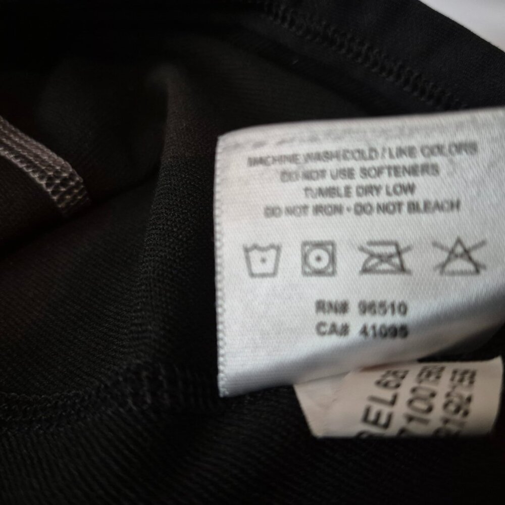 Under Armour Stretchy Base Layer - Picture 7 of 7
